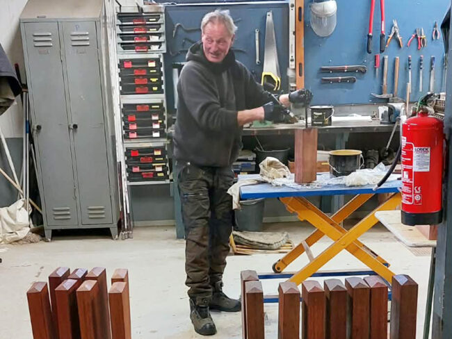 Stolper 2 Huller 2560×1920 TP Nye stolper til teestederne i GGK