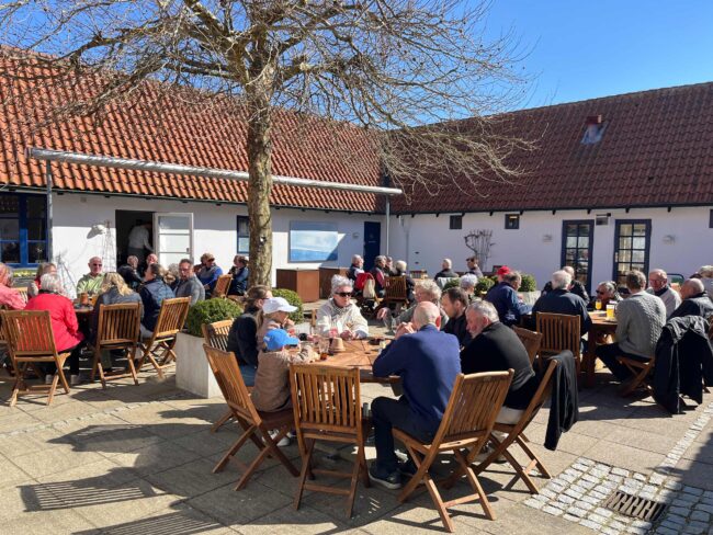 Hygge i gården efter turnering i GGK april 2026